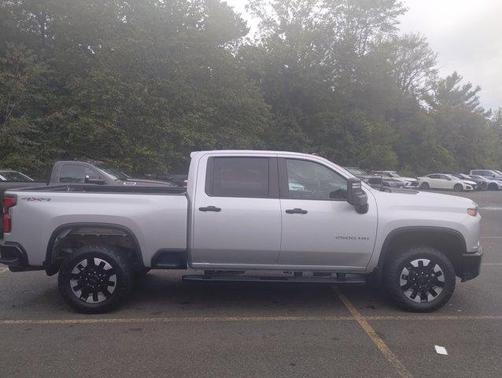 2020 Chevrolet Silverado 2500 Custom