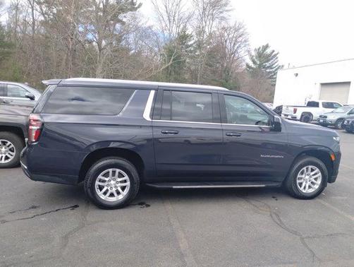 2023 Chevrolet Suburban LS