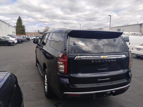 2023 Chevrolet Suburban LS