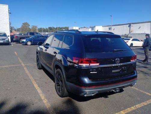 2023 Volkswagen Atlas 3.6L SE w/Technology