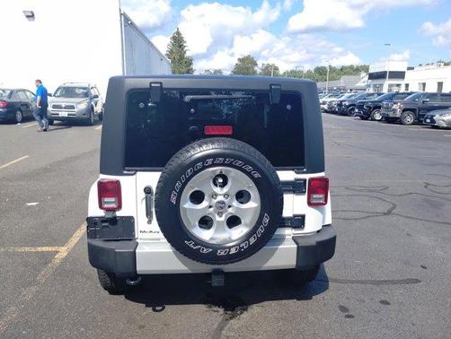 2013 Jeep Wrangler Sahara
