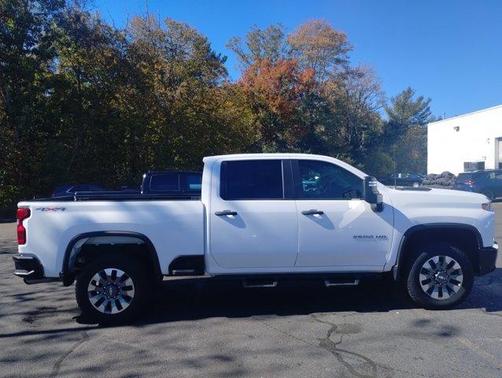 2022 Chevrolet Silverado 2500 Custom