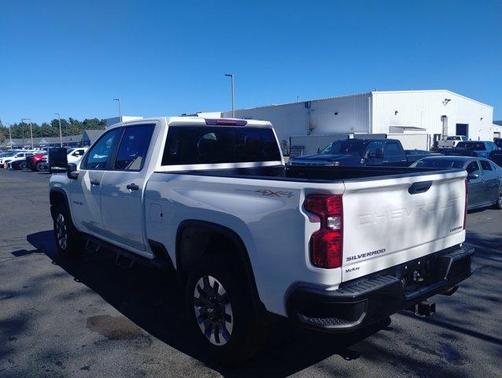 2022 Chevrolet Silverado 2500 Custom