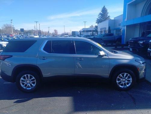 2023 Chevrolet Traverse LS