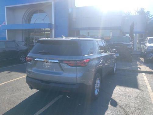 2023 Chevrolet Traverse LS