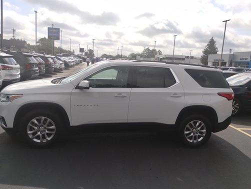 2021 Chevrolet Traverse LT Cloth