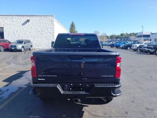 2024 Chevrolet Silverado 2500 Custom