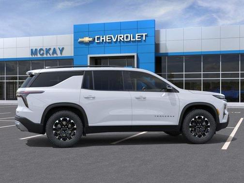 Polar White 2027 Chevrolet Traverse Z71