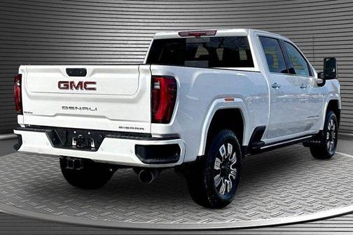 2024 GMC Sierra 2500 Denali