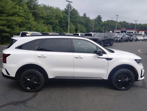 2022 Kia Sorento SX