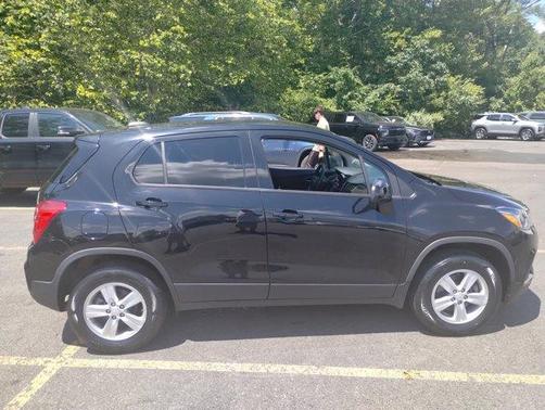 2022 Chevrolet Trax LS