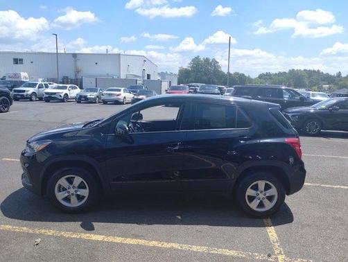 2022 Chevrolet Trax LS