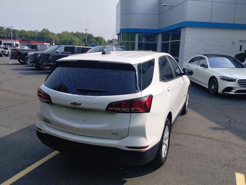 2023 Chevrolet Equinox LS