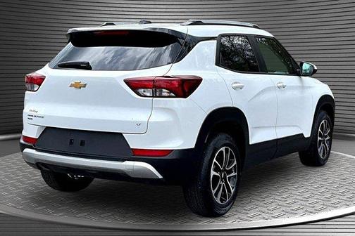 Summit White 2025 Chevrolet Trailblazer LT