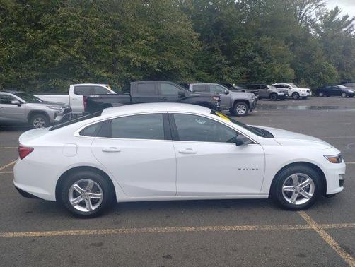 2022 Chevrolet Malibu 1LS