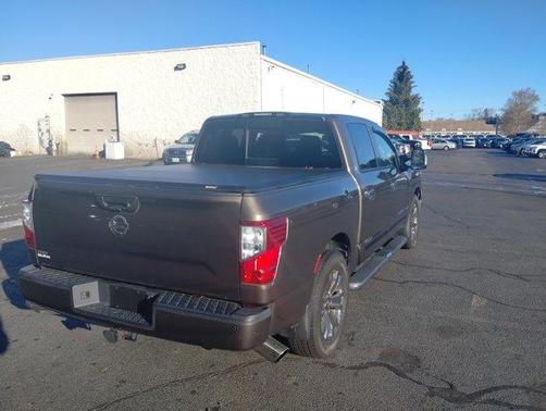 2019 Nissan Titan SL