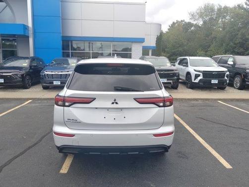 2022 Mitsubishi Outlander