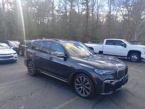 2021 BMW X7 M50i