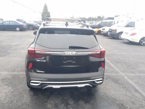 2022 Kia Seltos EX