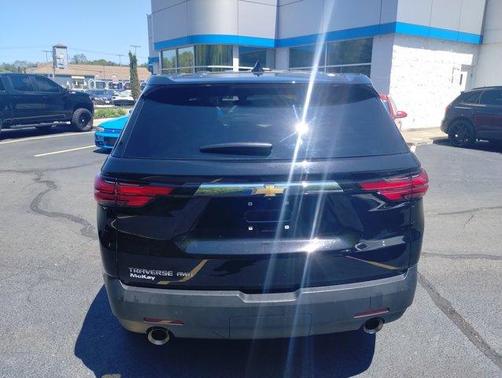 2022 Chevrolet Traverse LS