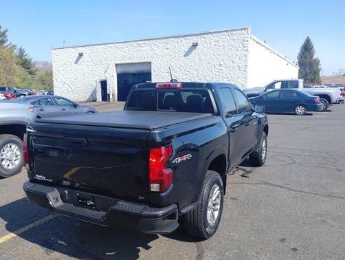 2023 Chevrolet Colorado LT