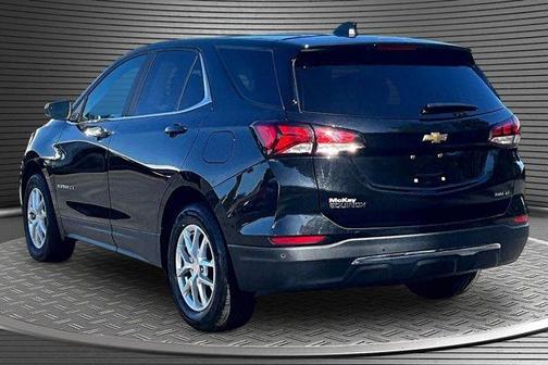 Mosaic Black Metallic 2024 Chevrolet Equinox LT