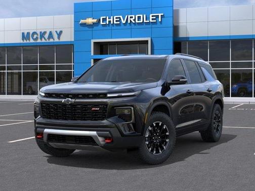 Mosaic Black Metallic 2026 Chevrolet Traverse Z71