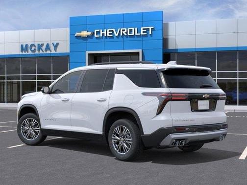 Summit White 2026 Chevrolet Traverse LT