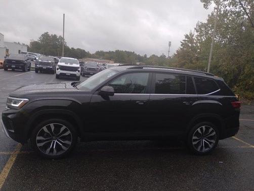 2022 Volkswagen Atlas 3.6L SE w/Technology