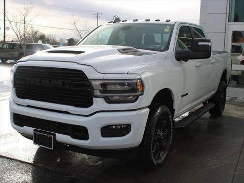 2023 RAM 2500 Laramie Crew Cab 4x4 64' Box