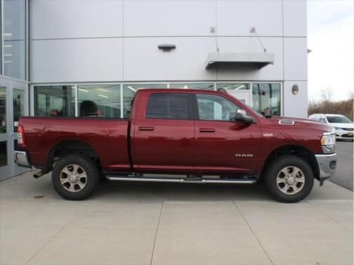 2020 RAM 2500 Big Horn Crew Cab 4X4 64' Box