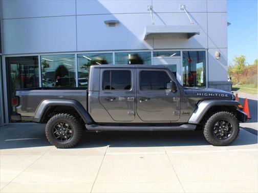 2025 Jeep Gladiator High Tide