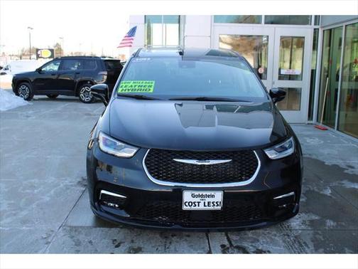 2022 Chrysler Pacifica Hybrid Touring L