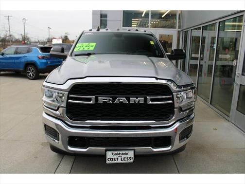 2021 RAM 2500 Tradesman Crew Cab 4x4 64' Box