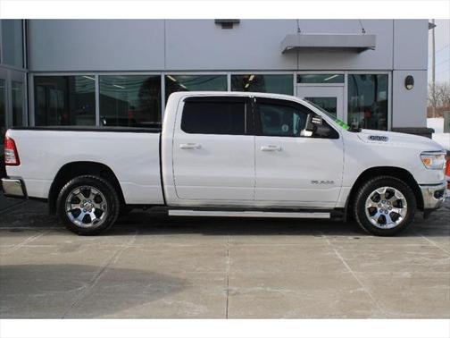 2022 RAM 1500 Big Horn Crew Cab 4x4 64' Box