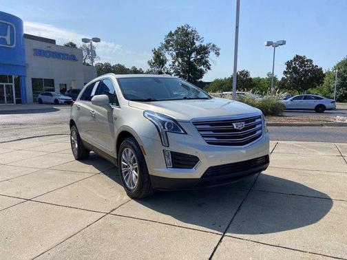 Silver Coast Metallic 2017 Cadillac XT5 Luxury