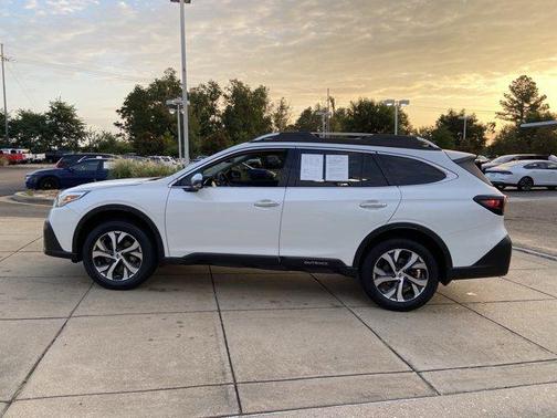 2022 Subaru Outback Touring