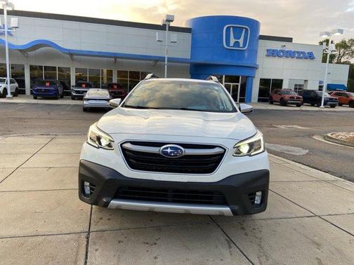 2022 Subaru Outback Touring