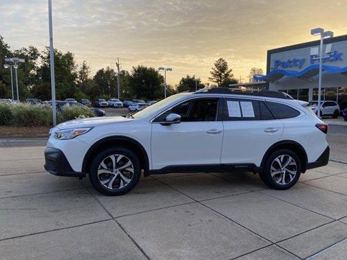 2022 Subaru Outback Touring