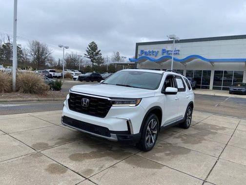 2023 Honda Pilot Touring