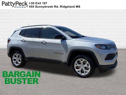 Silver Zynith 2024 Jeep Compass Latitude