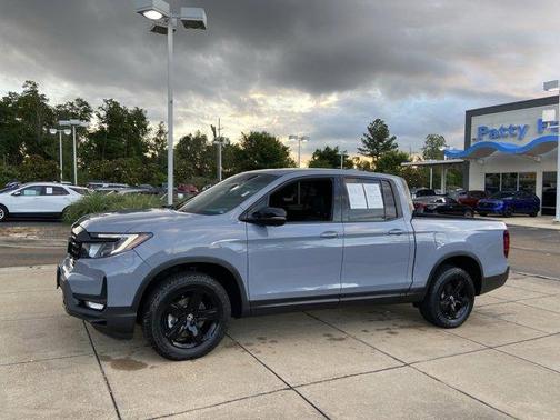 2023 Honda Ridgeline Black Edition