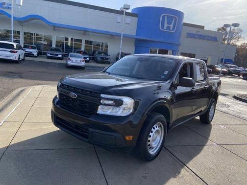 2022 Ford Maverick XL