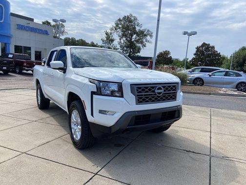 2024 Nissan Frontier SV