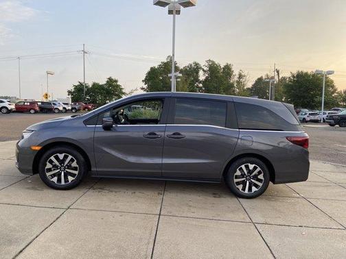 Modern Steel Metallic 2027 Honda Odyssey EX-L