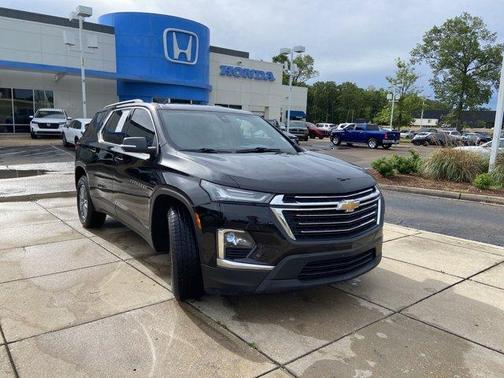 2022 Chevrolet Traverse LT Cloth