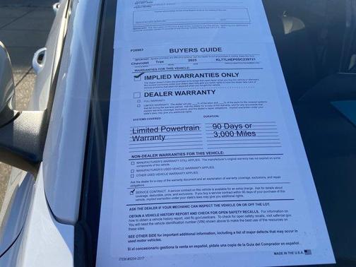 Summit White 2025 Chevrolet Trax LT