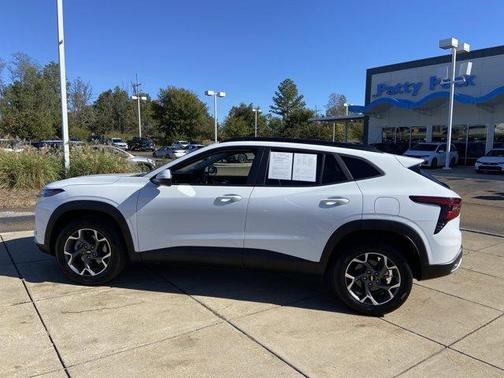 2024 Chevrolet Trax LT