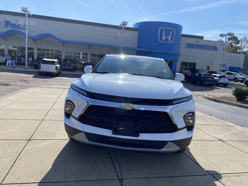 Summit White 2025 Chevrolet Blazer LT