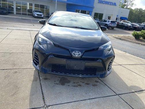 Black Sand Pearl 2018 Toyota Corolla SE
